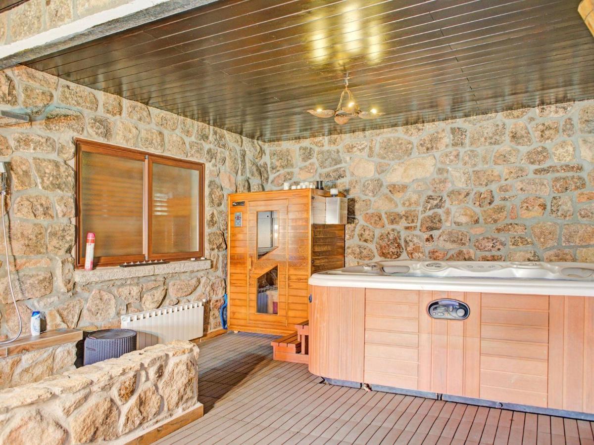 Rural With Shared Garden Pool And * Galapagar