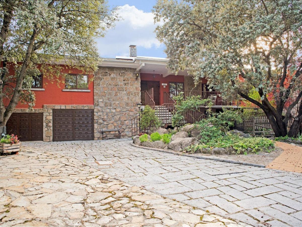 Holiday home Rural With Shared Garden Pool And *